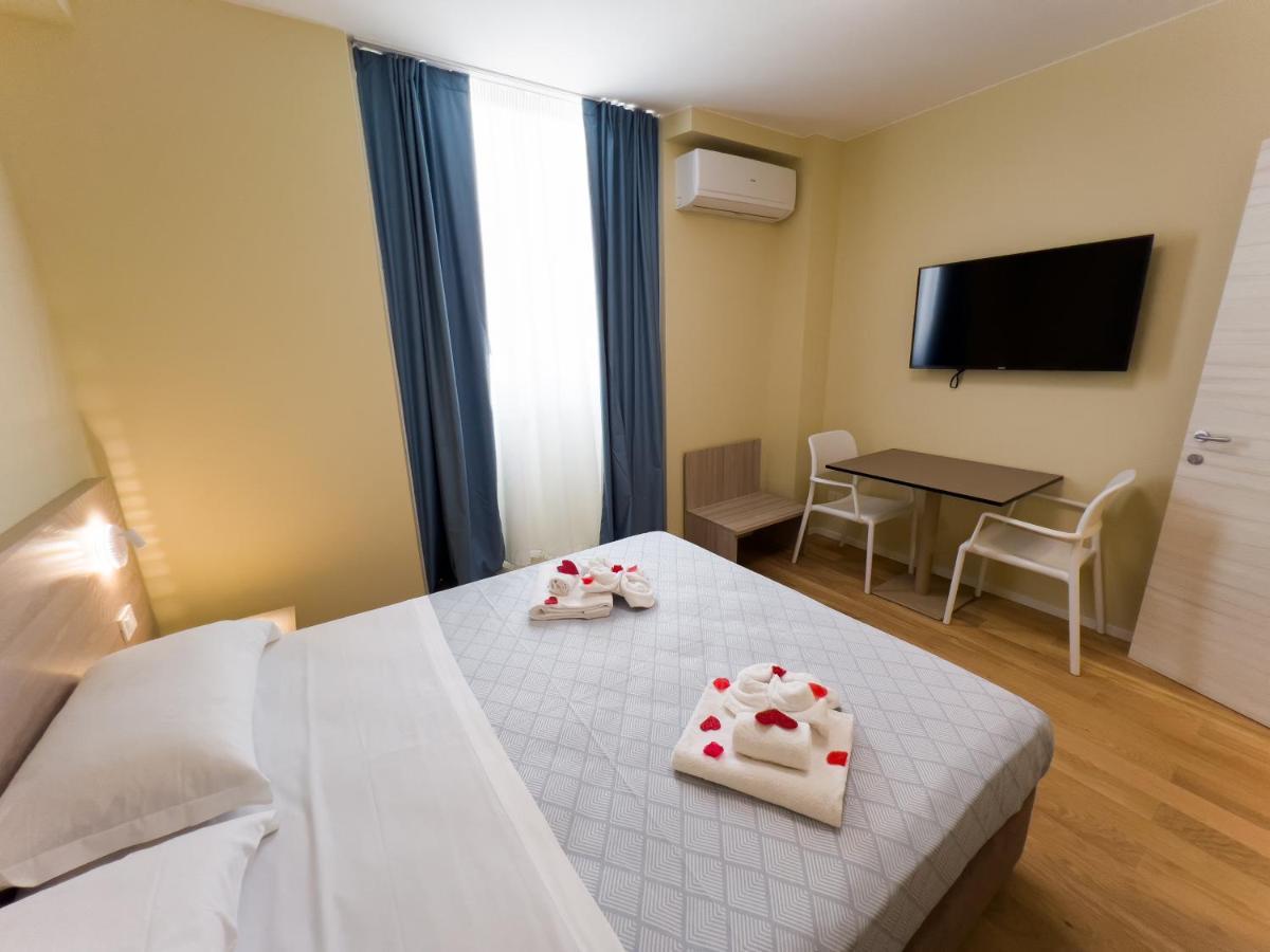 Historico Loft & Rooms Palazzo Adragna XIX Трапани Экстерьер фото