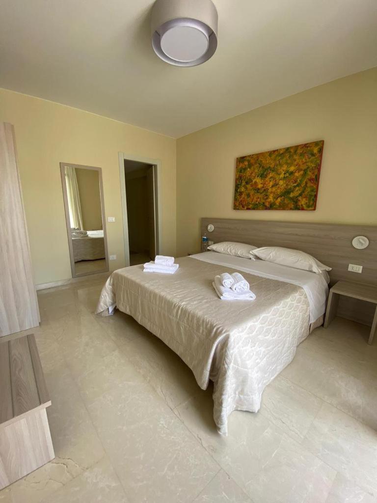 Historico Loft & Rooms Palazzo Adragna XIX Трапани Экстерьер фото