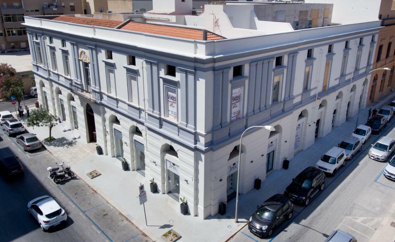 Historico Loft & Rooms Palazzo Adragna XIX Трапани Экстерьер фото