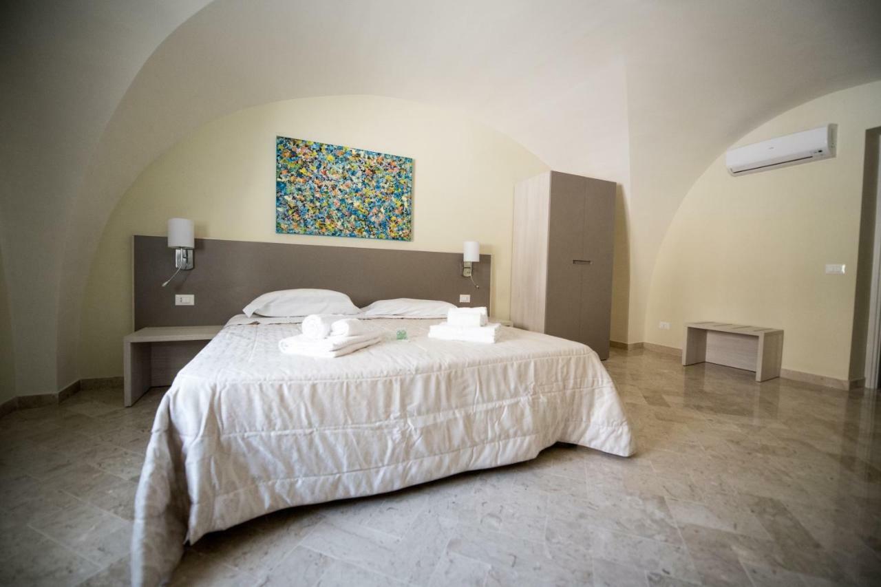 Historico Loft & Rooms Palazzo Adragna XIX Трапани Экстерьер фото
